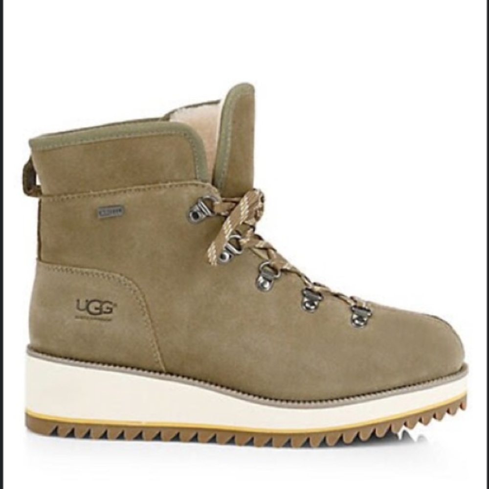 Ugg bootie